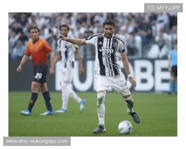 布雷默当选意甲最佳后卫，防守表现稳健获认可