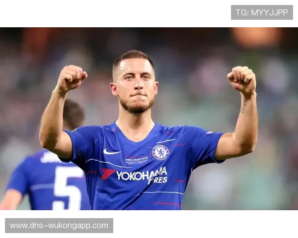 撕开防线盘带突破本赛季边锋阿扎尔更胜昔日